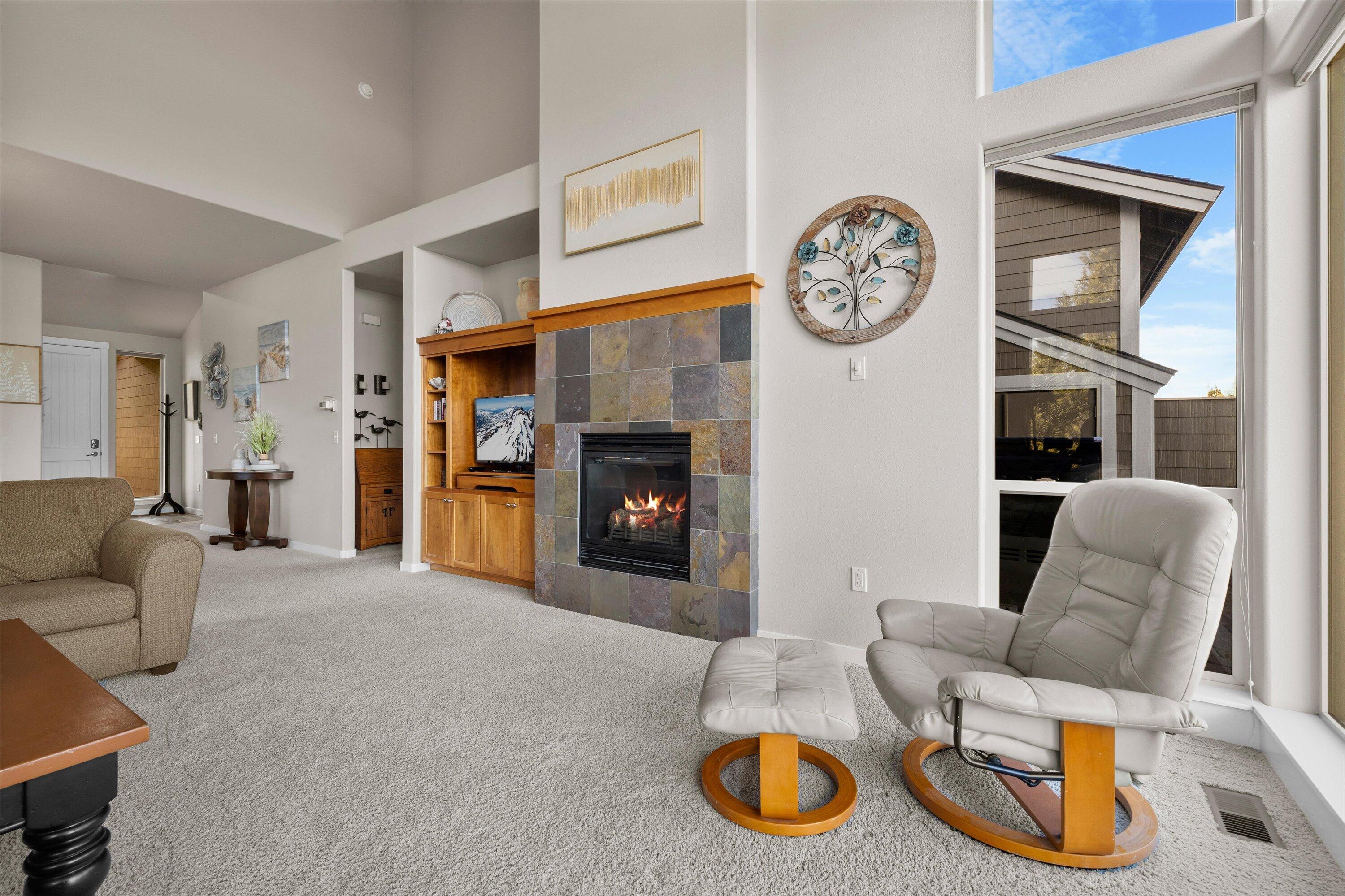 10879 Village Loop Redmond, OR 97756 - Photo 7 of 37 Great room w/ fireplace & builtins