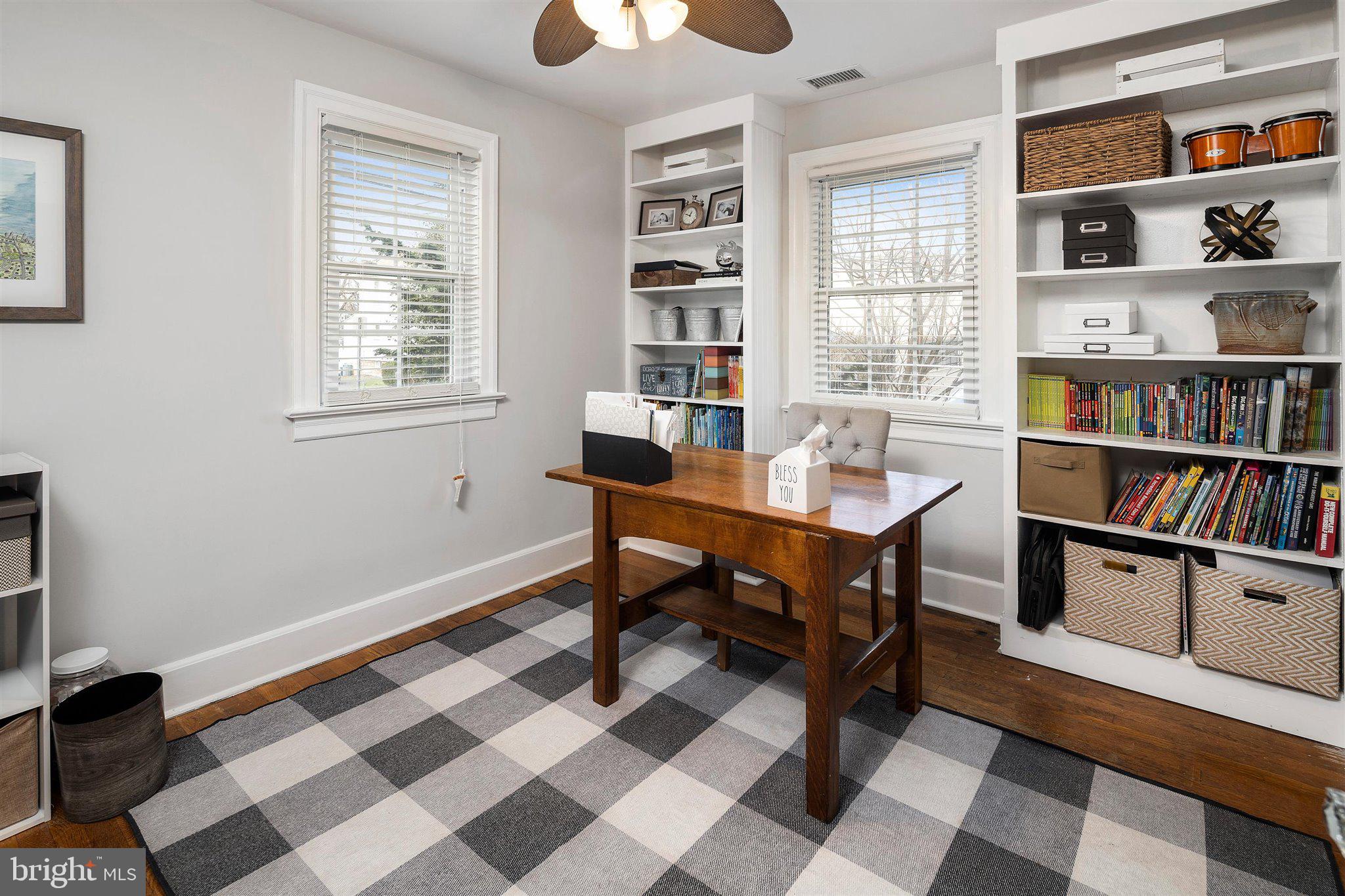 2586 Yardville Hamilton Square Road Hamilton, NJ 08690 - Photo 17 of 33 Gallery Image 17