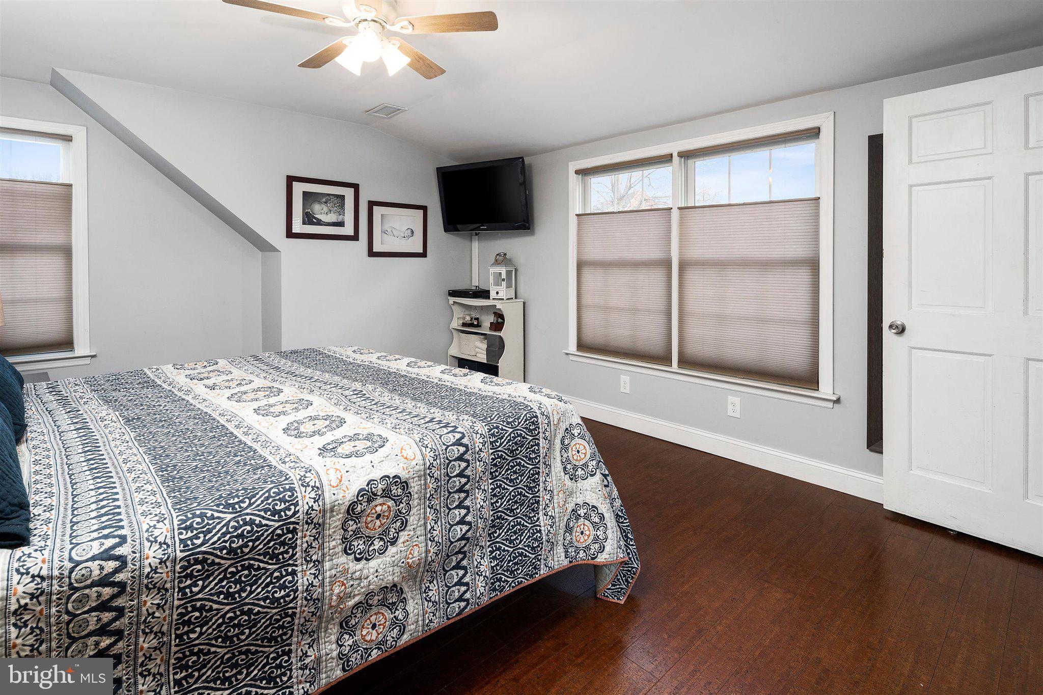2586 Yardville Hamilton Square Road Hamilton, NJ 08690 - Photo 22 of 33 Gallery Image 22