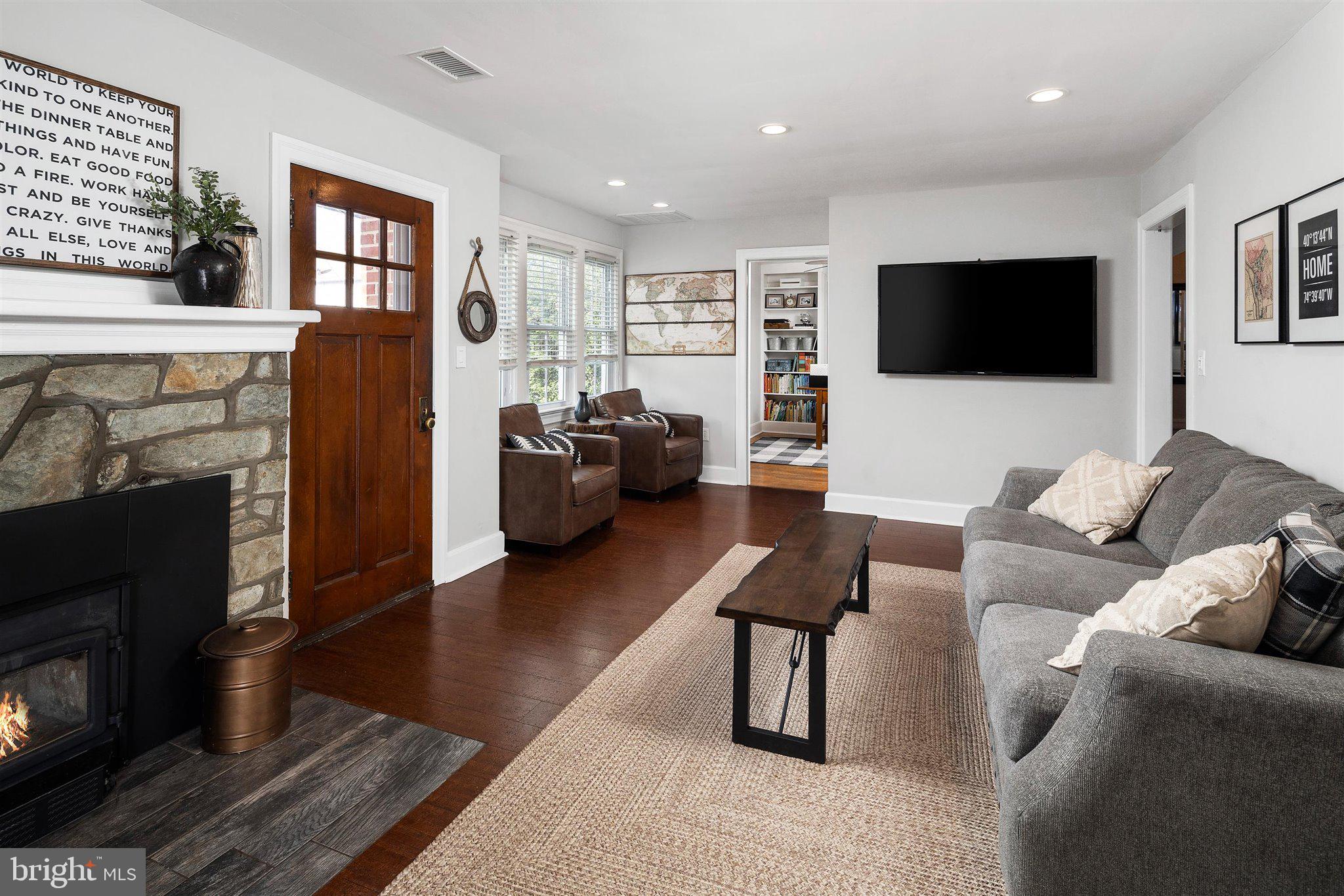 2586 Yardville Hamilton Square Road Hamilton, NJ 08690 - Photo 7 of 33 Gallery Image 7