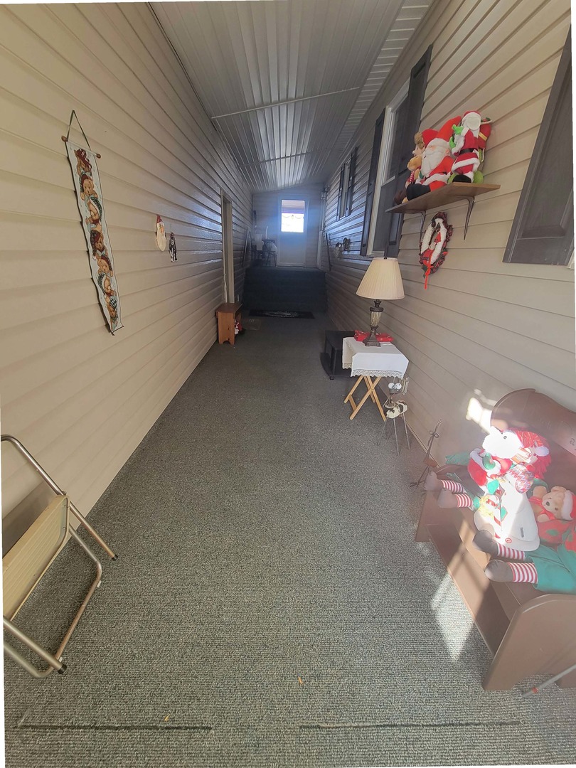5016 West Colonial Drive, Unit 317 Monee, IL 60449 - Photo 2 of 32 a room with gym equipment