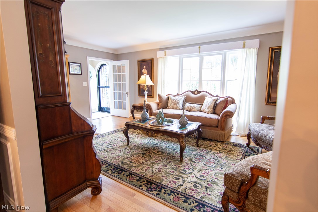 2443 Fenwick Road Cleveland, OH 44118 - Photo 30 of 35