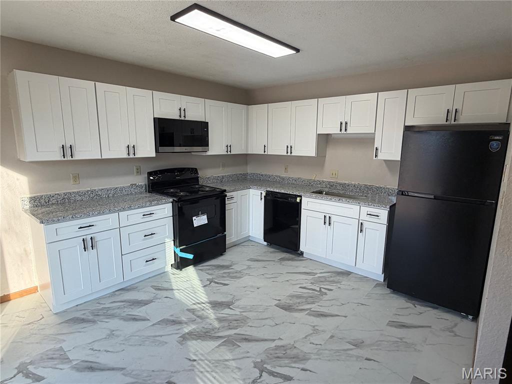 403 Nancy Drive O'Fallon, IL 62269 - Photo 3 of 17