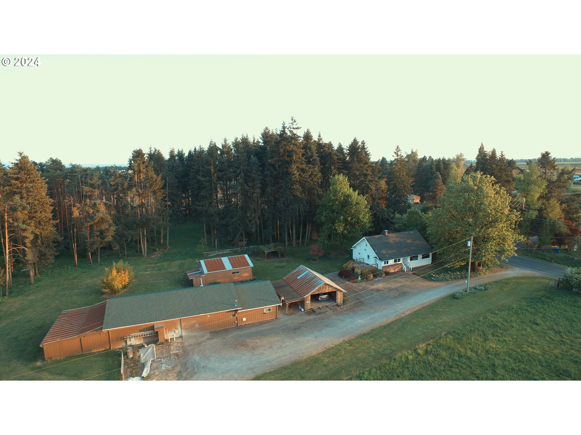22778 Bents Road Northeast Aurora, OR 97002 - Photo 3 of 48