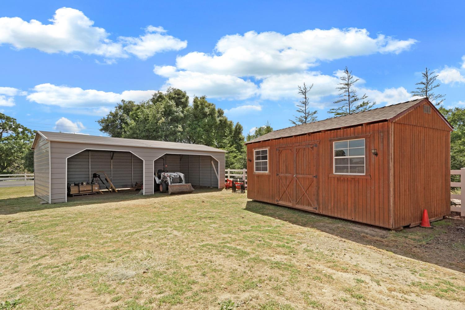 18211 East Jahant Road Acampo, CA 95220 - Photo 31 of 41