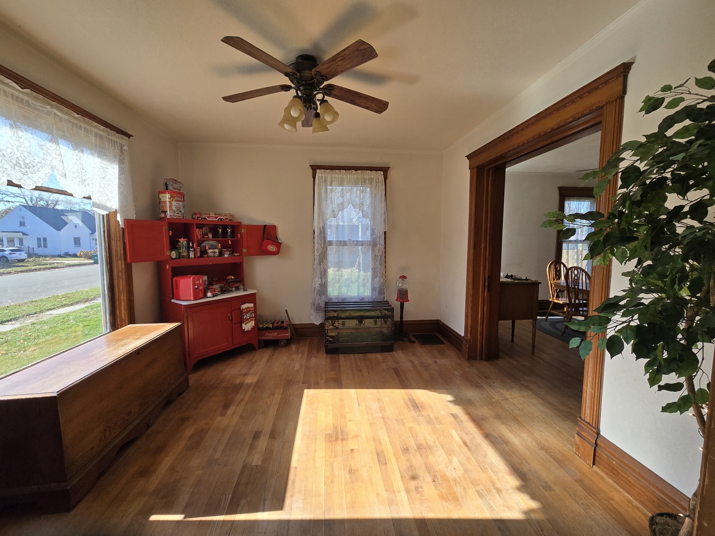 516 East Buffalo Street Polo, IL 61064 - Photo 9 of 28 a living room with furniture and a wooden floor