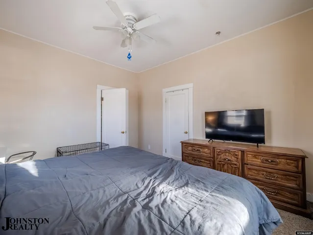 $250,000 | 866 Iron Street, Evansville, WY 82636