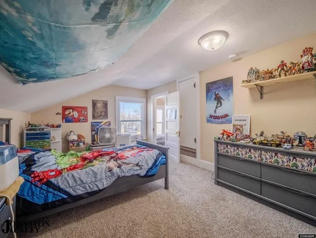 $250,000 | 866 Iron Street, Evansville, WY 82636