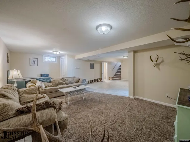 $250,000 | 866 Iron Street, Evansville, WY 82636