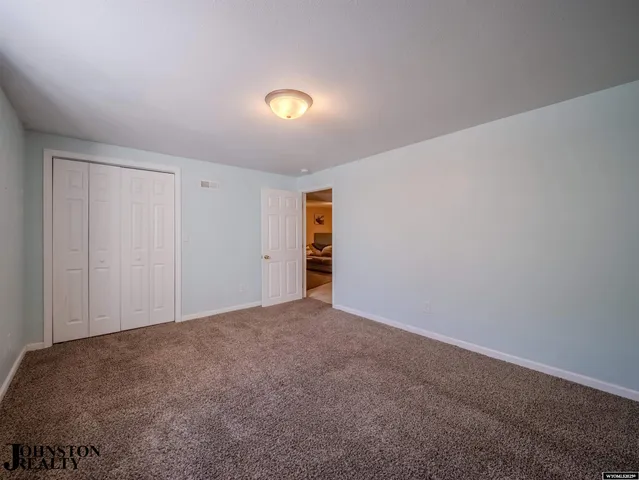 $250,000 | 866 Iron Street, Evansville, WY 82636