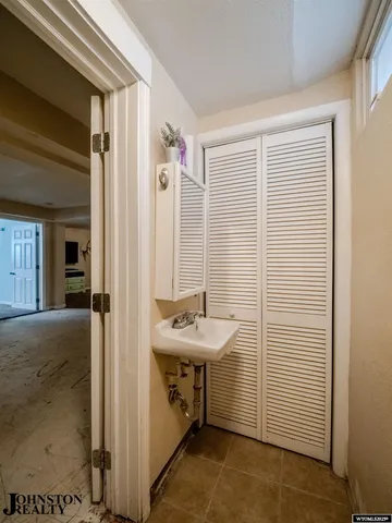 $250,000 | 866 Iron Street, Evansville, WY 82636