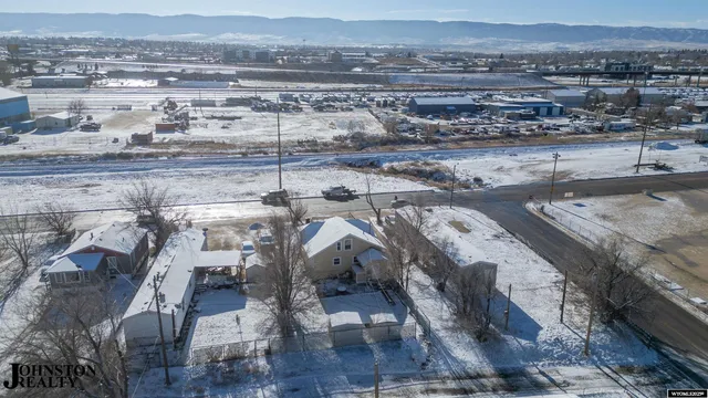 $250,000 | 866 Iron Street, Evansville, WY 82636
