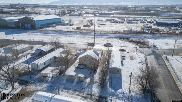 $250,000 | 866 Iron Street, Evansville, WY 82636