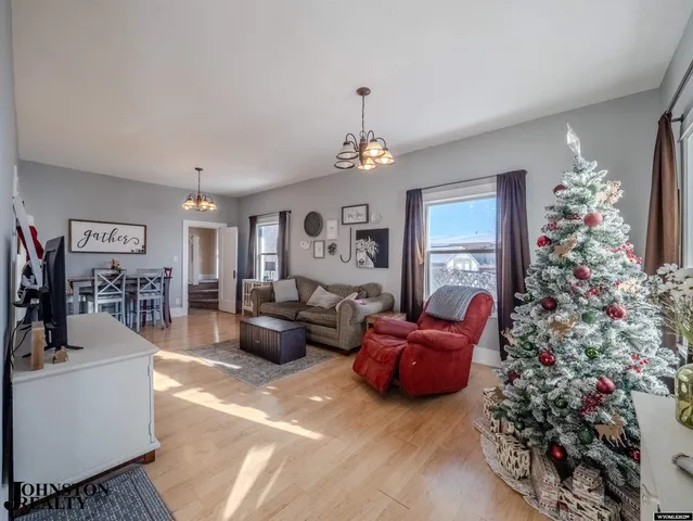 $250,000 | 866 Iron Street, Evansville, WY 82636