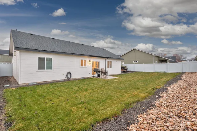 $338,500 | 1600 Wagon Road, Weiser, ID 83672