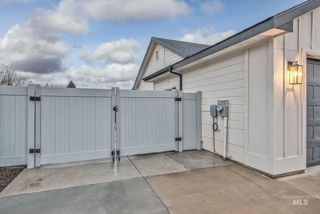 $338,500 | 1600 Wagon Road, Weiser, ID 83672