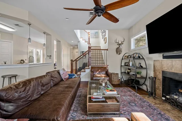 $725,000 | 912 Romeria Drive, Unit A, Austin, TX 78757