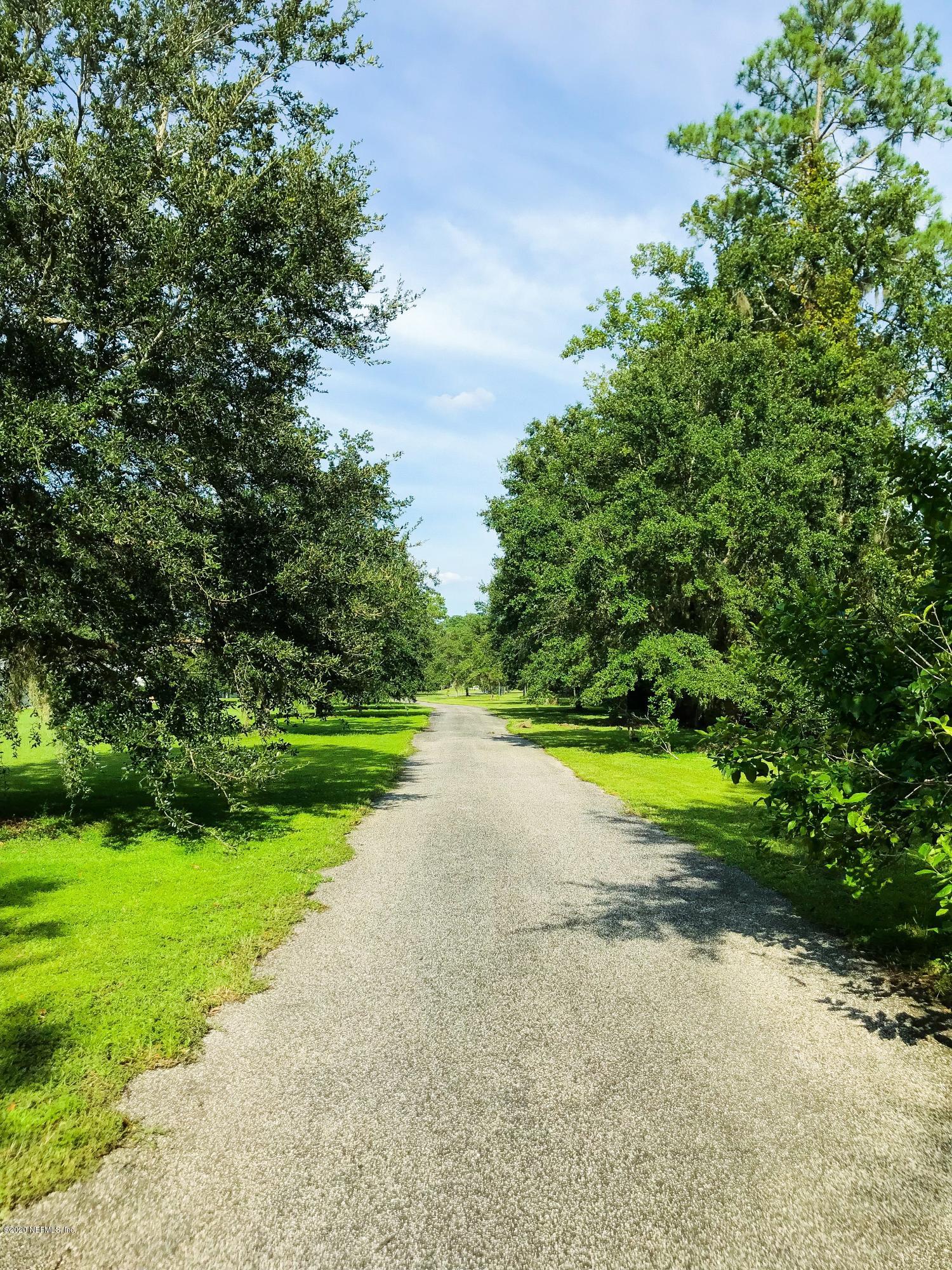 13224 Mandarin Road Jacksonville, FL 32223 - Photo 7 of 10 Driveway
