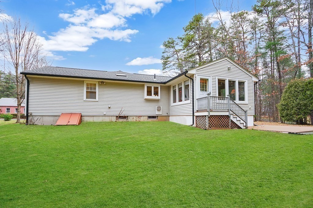 17 Pequot Road Southampton, MA 01073 - Photo 37 of 41 a front view of house with yard and green space
