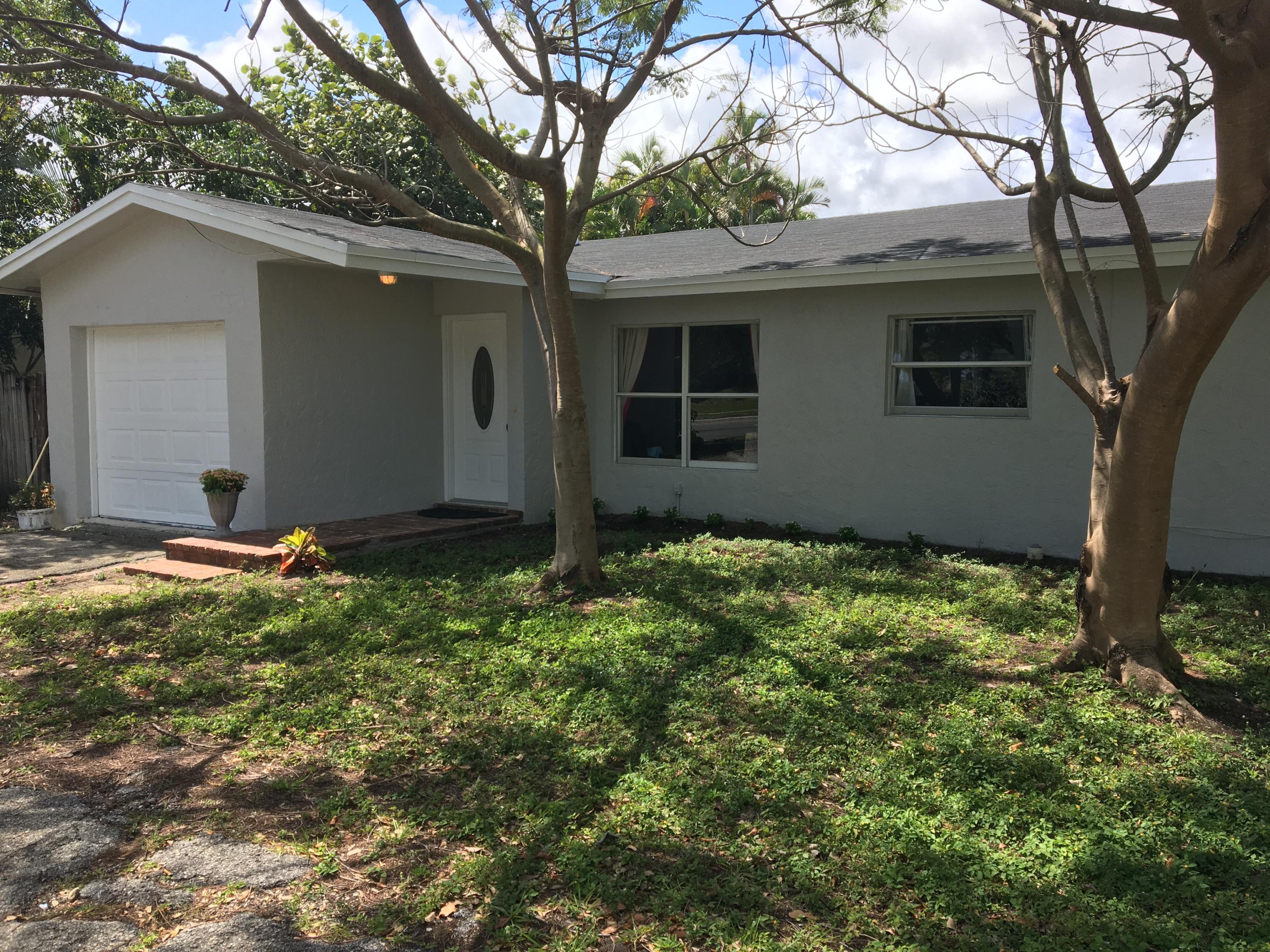 4051 Northwest 2nd Avenue Boca Raton, FL 33431 - Photo 3 of 13 Front of House