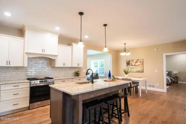 $599,900 | 6 Stillwood Lane, South Glens Falls, NY 12803