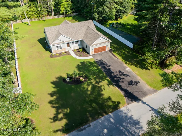 $599,900 | 6 Stillwood Lane, South Glens Falls, NY 12803