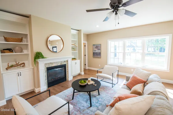 $599,900 | 6 Stillwood Lane, South Glens Falls, NY 12803