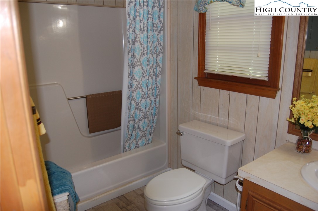 675 Windridge Road Newland, NC 28657 - Photo 11 of 22 Gallery Image 11