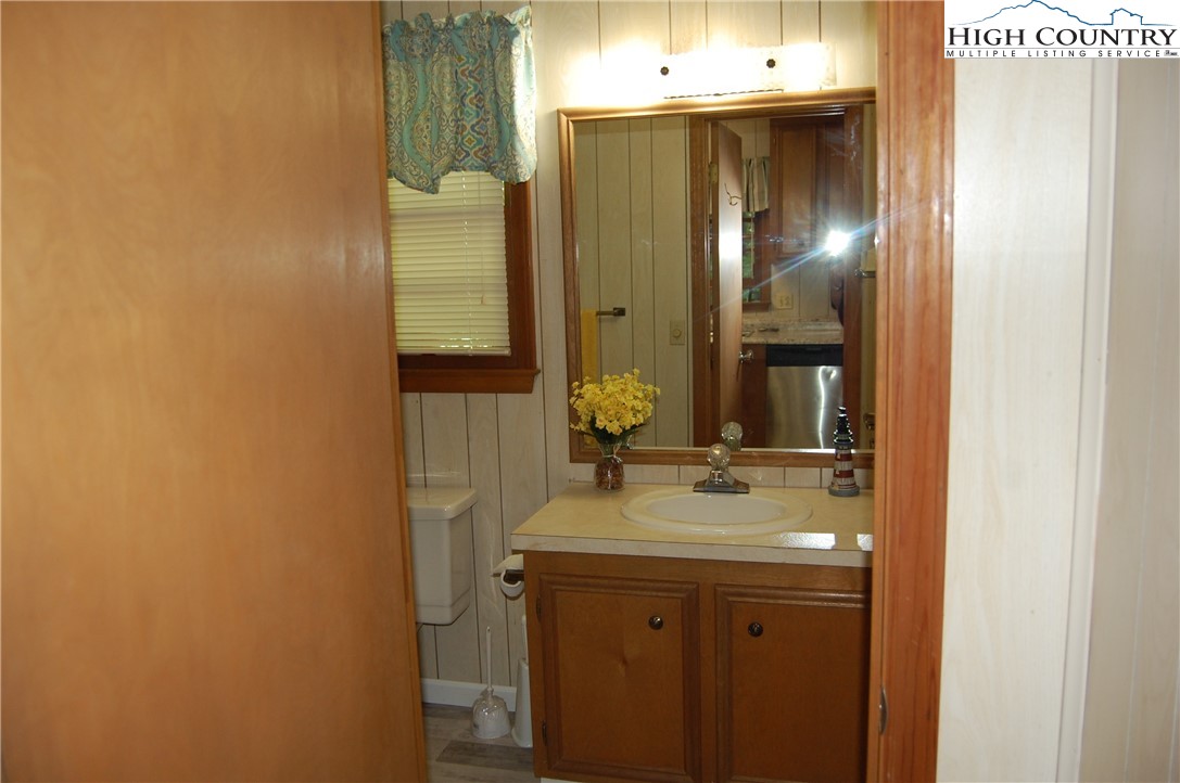 675 Windridge Road Newland, NC 28657 - Photo 12 of 22 Gallery Image 12