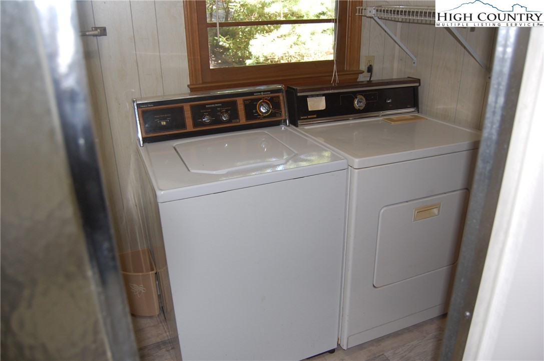 675 Windridge Road Newland, NC 28657 - Photo 17 of 22 Gallery Image 17