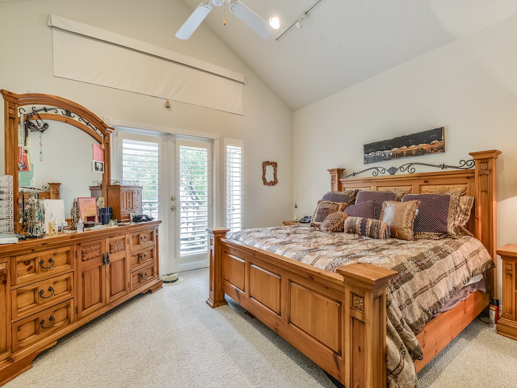 6409 Prague Street Houston, TX 77007 - Photo 3 of 11 The master bedroom is on the third floor, has a cathedral ceiling, large closet, and a private balcony.