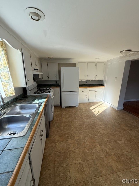 4 Maple Street Brooklyn, NY 11225 - Photo 7 of 13 kitchen