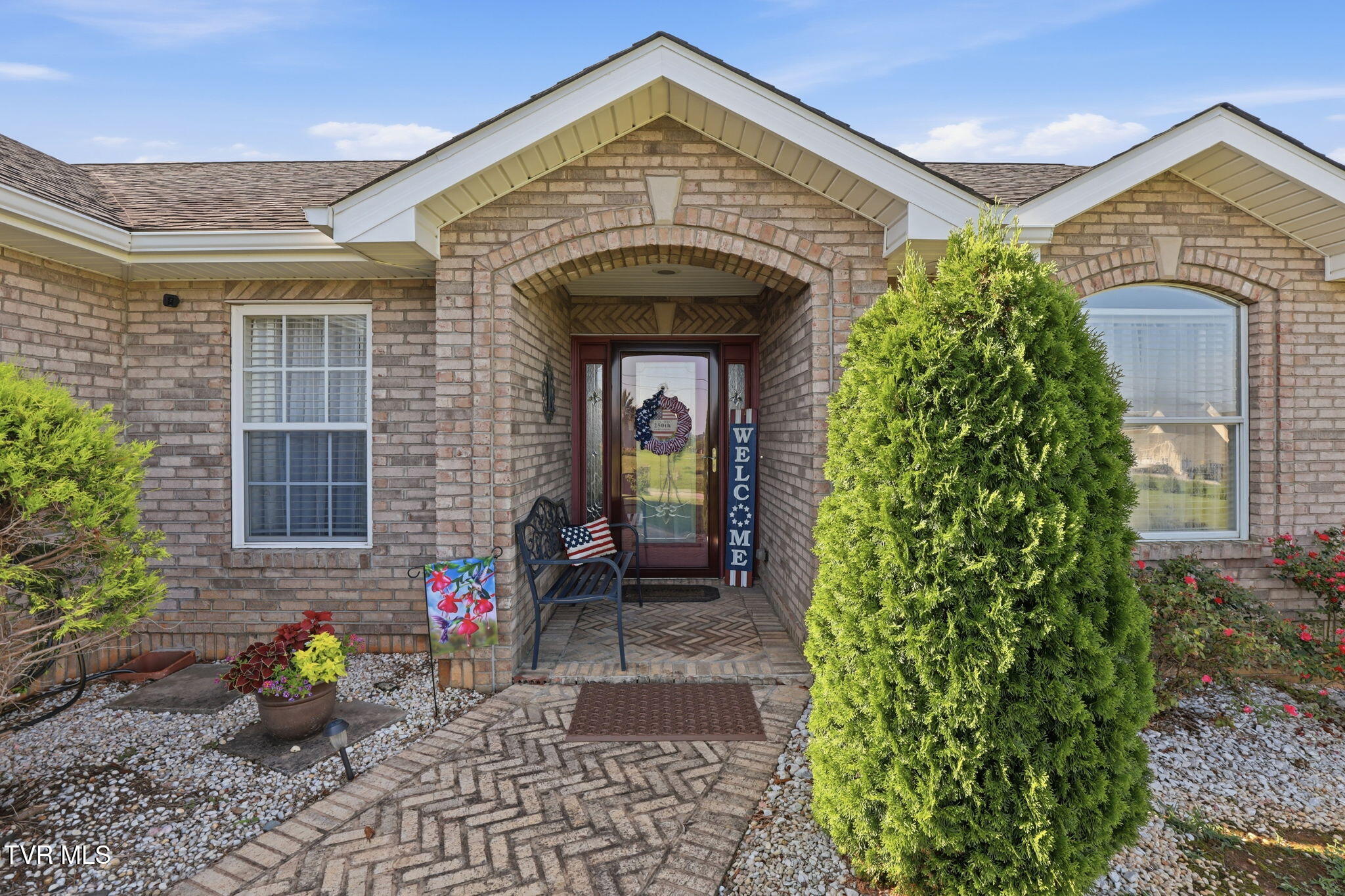 3746 Old Stage Road Chuckey, TN 37641 - Photo 4 of 38 13-web-or-mls-DZ3A8490