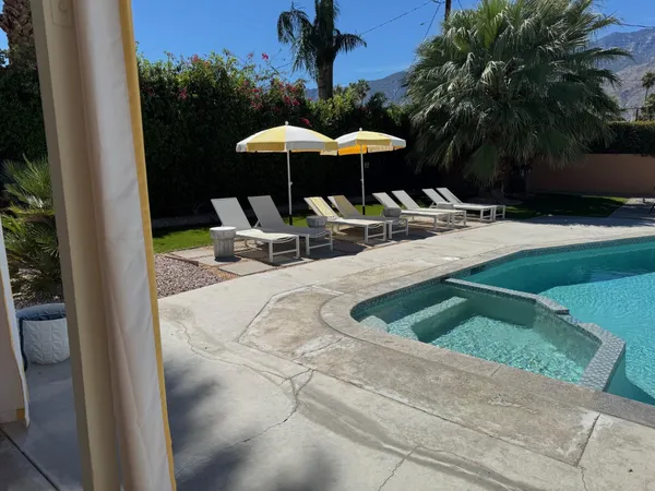 $1,290,000 | 633 Canon Drive, Palm Springs, CA 92264