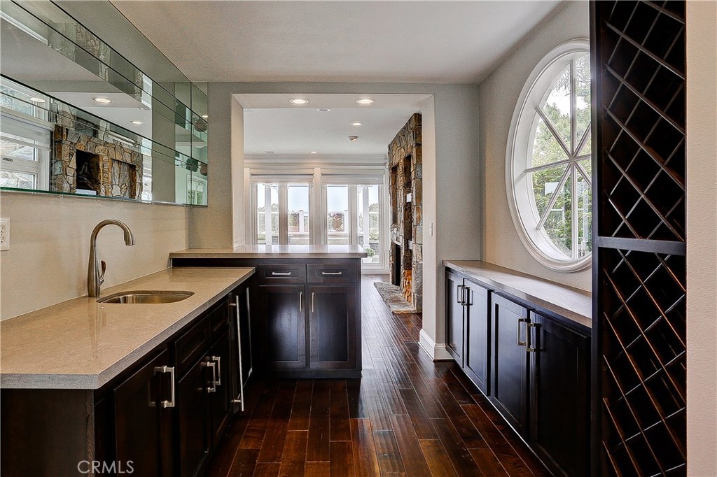 14 Rockingham Drive Newport Beach, CA 92660 - Photo 8 of 10