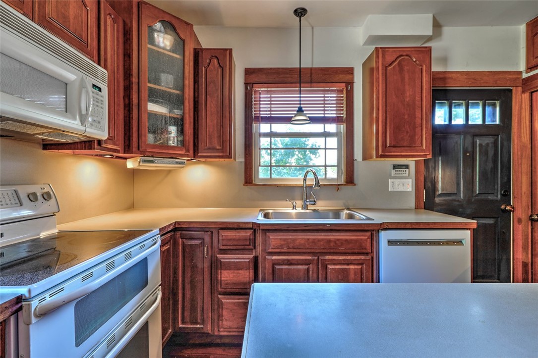 22 Cherry Road Cranston, RI 02905 - Photo 17 of 27 Gallery Image 17