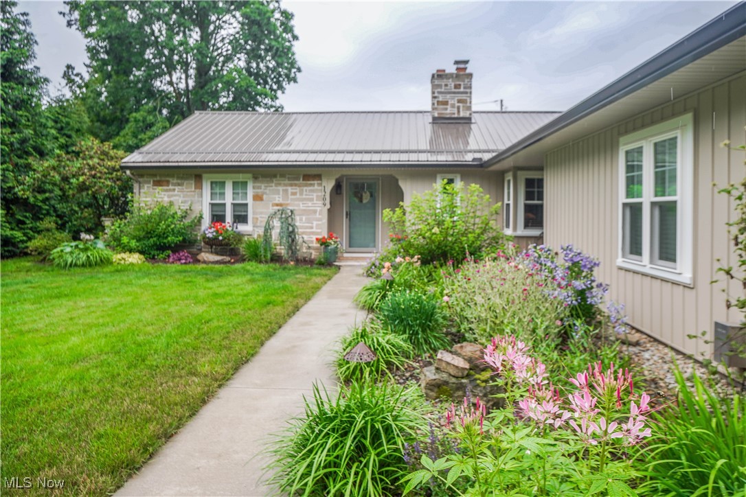 1209 Providence Road Northeast Massillon, OH 44646 - Photo 3 of 38 Gallery Image 3