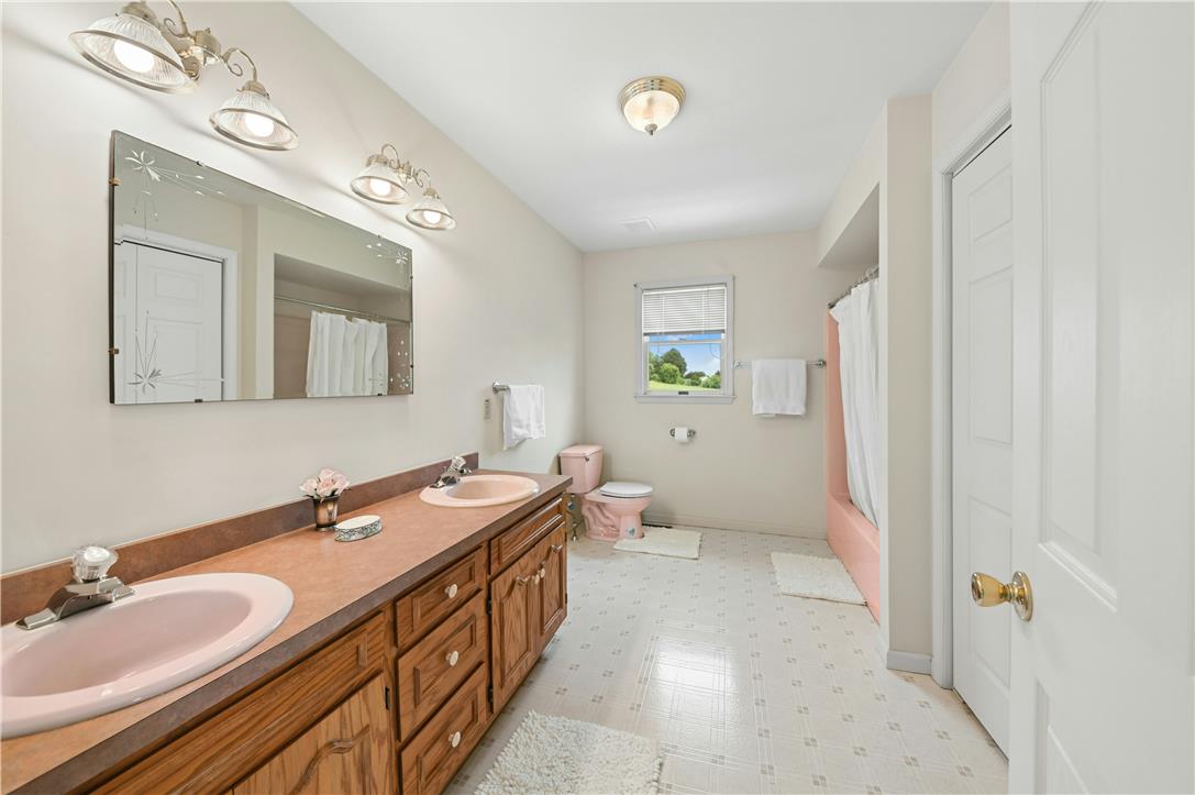 4245 Alder Road Bethlehem, PA 18020 - Photo 16 of 20