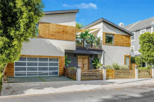 $2,995,000 | 11645 Woodbridge Street, Studio City, CA 91604