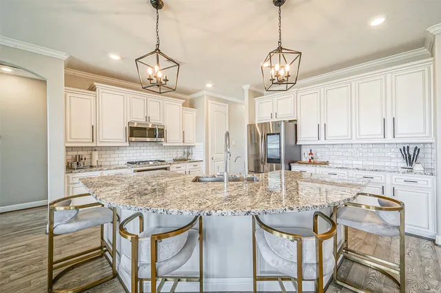 $3,450 | 9507 Carson Lane, Rosharon, TX 77583