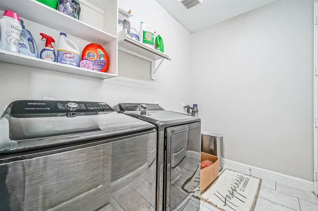 $3,450 | 9507 Carson Lane, Rosharon, TX 77583