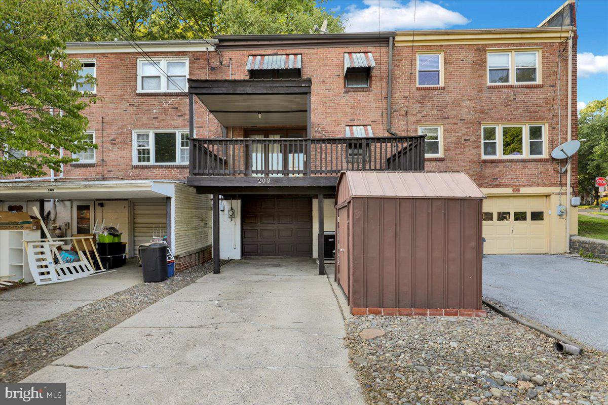 203 Sycamore Road Reading, PA 19611 - Photo 23 of 27
