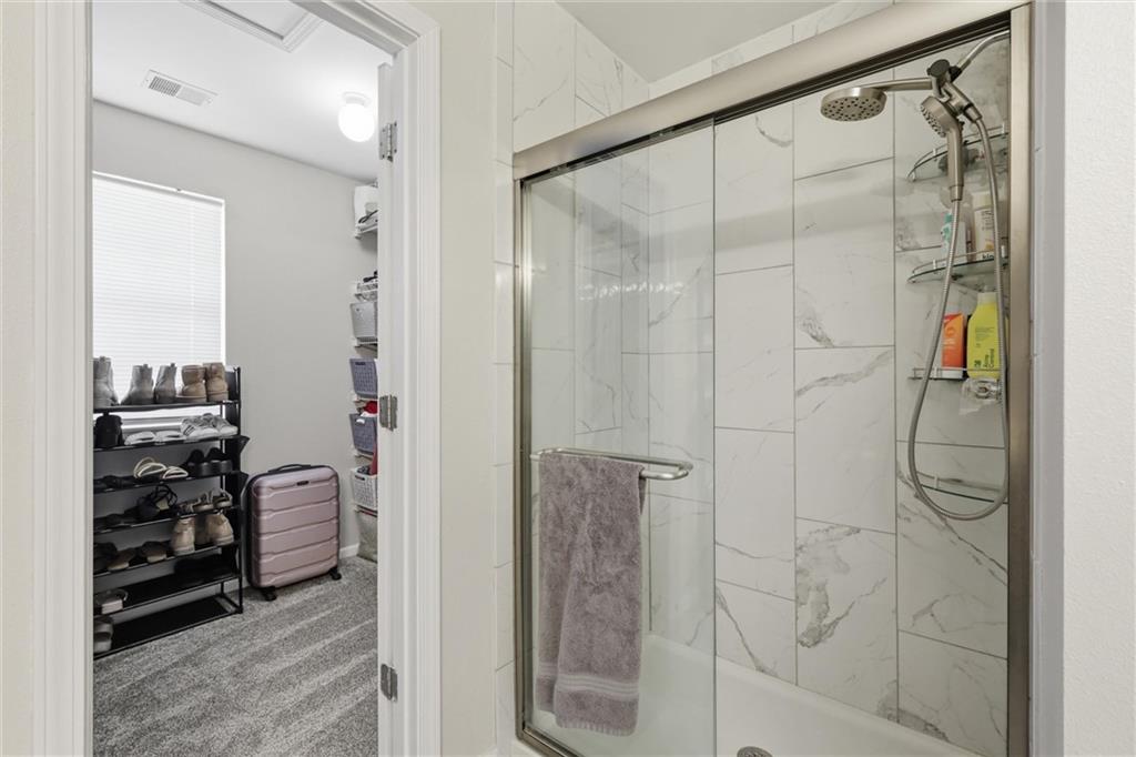 2140 Southwest Gooseberry Lane Lee's Summit, MO 64082 - Photo 14 of 32