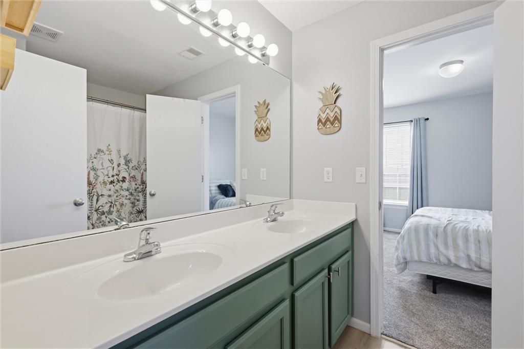 2140 Southwest Gooseberry Lane Lee's Summit, MO 64082 - Photo 17 of 32