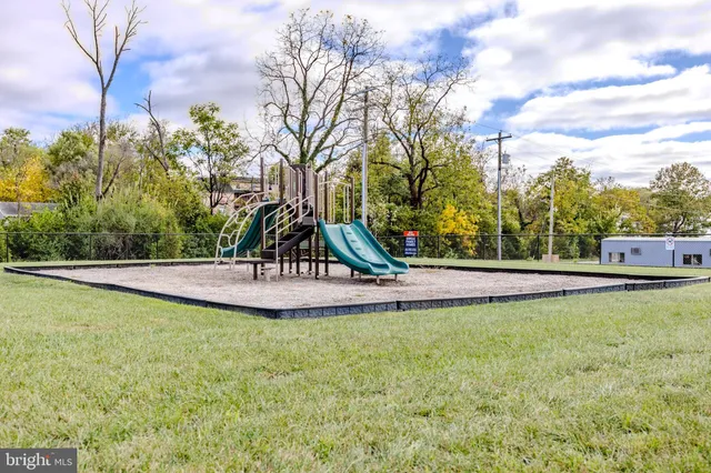 $2,250 | 110 Charing Cross Drive, Stephens City, VA 22655