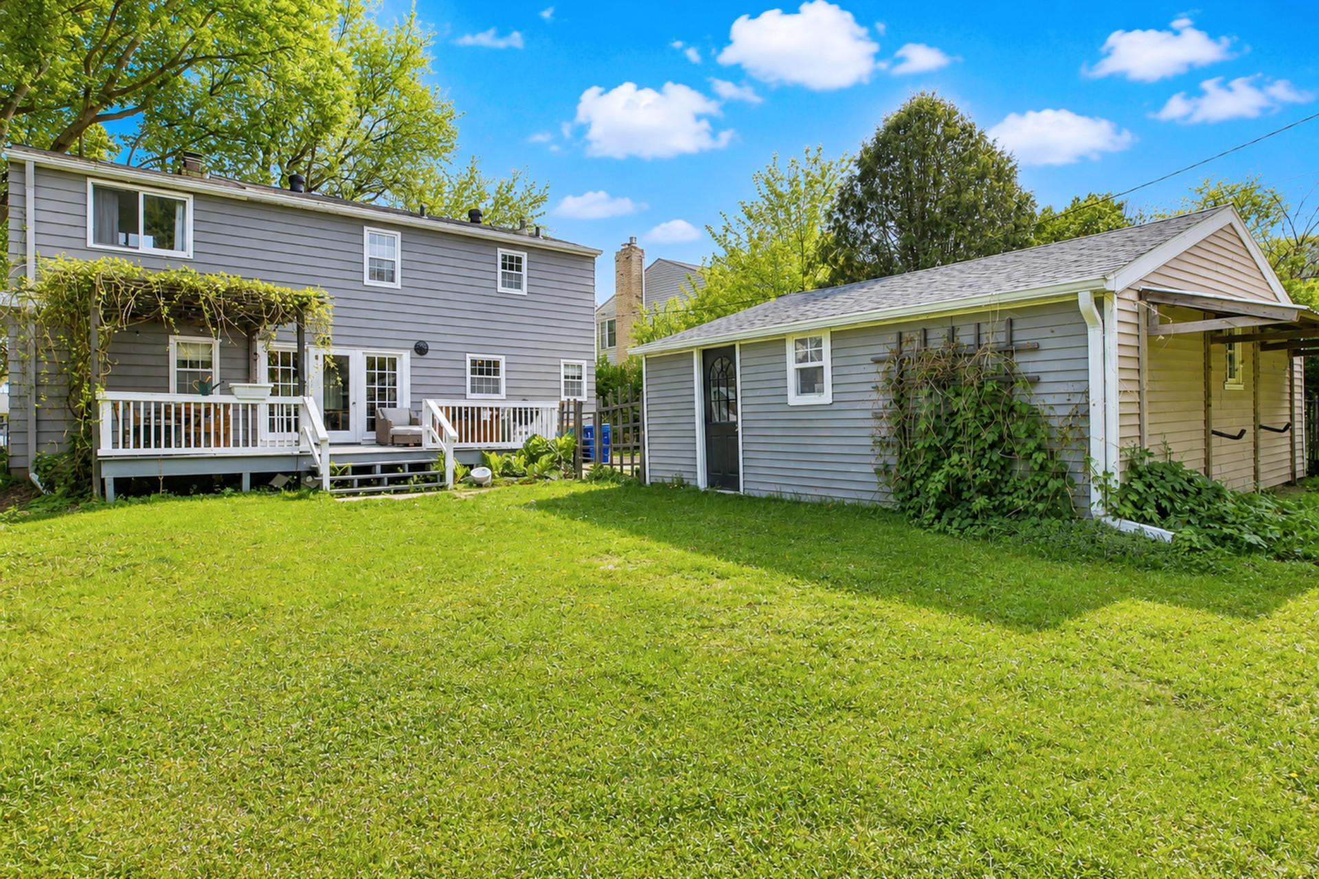 823 Memorial Parkway Southwest Rochester, MN 55902 - Photo 2 of 34