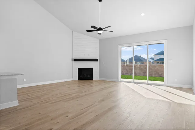 $469,900 | 17224 Autumn Falls Drive, Manor, TX 78653