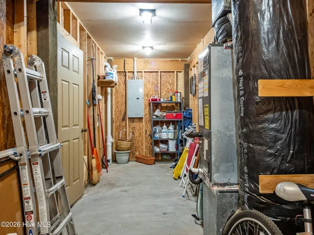 $887,000 | 6410 Sea Crest Court, Emerald Isle, NC 28594