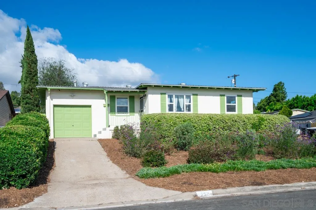 752 Hillsview Road El Cajon, CA 92020 - Photo 1 of 28 Gallery Image 1