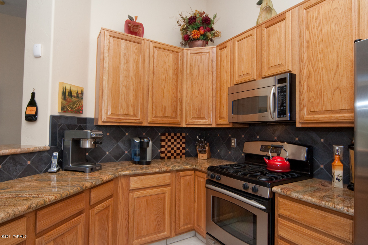 6054 North Panorama Ridge Place Tucson, AZ 85704 - Photo 10 of 36